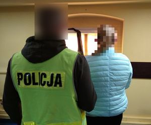 Policjanci zatrzymali kobietę, która ukradła piłę spalinową