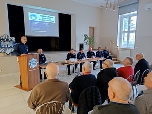 Uczestnicy w trakcie debaty społecznej w Cieszkowie