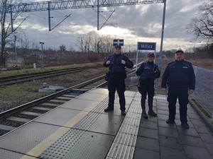 Miliccy policjanci wraz z funkcjonariuszami Straży Ochrony Kolei patrolowali obszary kolejowe