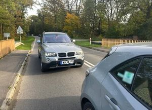 Wyszedł z rozprawy w sądzie i ponownie „wpadł” w ręce milickich mundurowych. Kierowca BMW był na sądowym zakazie kierowania pojazdami.