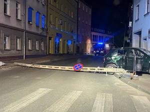 Miejsce zdarzenia drogowego z udziałem 17-letniego nietrzeźwego kierowcy Skody