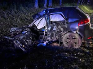 Zniszczony samochód biorący udział w wypadku