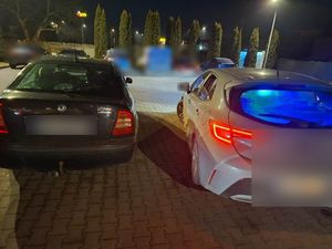 Samochód, którym jechał kierowca posiadający sądowy zakaz prowadzenia pojazdów mechanicznych