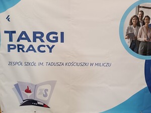Miliccy policjanci uczestniczyli w Targach Pracy zorganizowanych w miejscowym Zespole Szkół im. Tadeusza Kościuszki