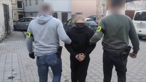 Pobili pokrzywdzonego i zabrali mu telefon komórkowy – policjanci zatrzymali dwóch sprawców nocnych przestępstw