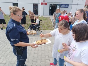 Wizyta młodych gości w Posterunku Policji w Krośnicach