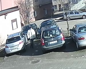 Policja poszukuje świadków kradzieży pojazdu